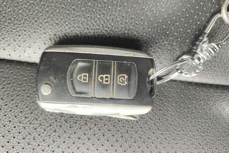 Used Dongfeng Fengon S560 2018 1.8L Manual Urban Model 7 Seats Vehicle Key