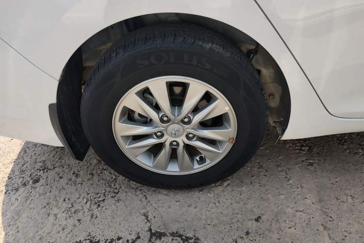 Used Hyundai Celesta 2020 1.6L Automatic GL Enjoyable Edition Right Rear Wheel Hub