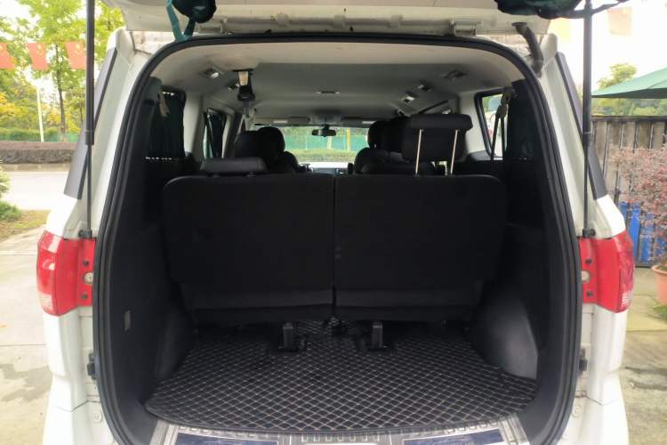 Used SAIC MAXUS G10 2018 PLUS 2.4L Manual Elite Edition
