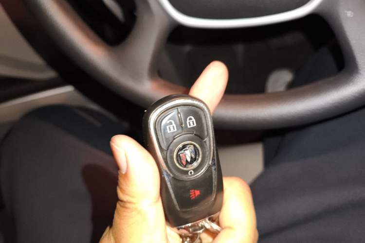 Used Buick GL8 2021 Land Cruiser Executive Class 652T Comfort Model