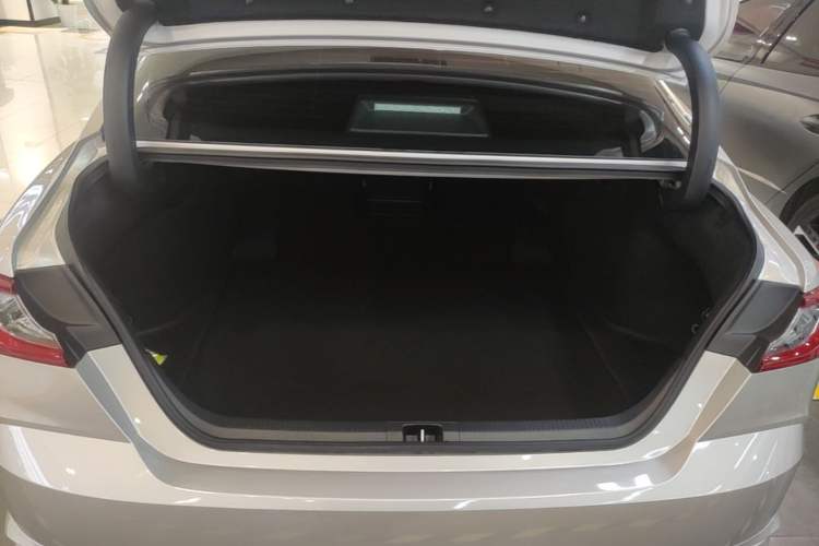 Used Toyota Camry 2026 Model 2.0E Elite Edition
