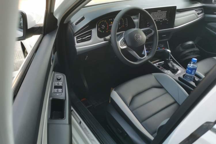 Used Volkswagen Bora 2023 300TSI DSG Prestige Edition