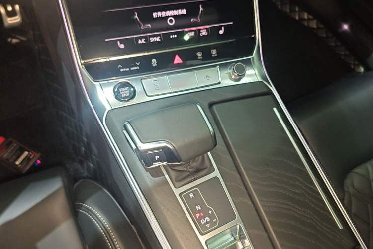 Used Audi A6L 2025 Restyled 45 TFSI quattro Prestige Dynamic Edition Gear Lever