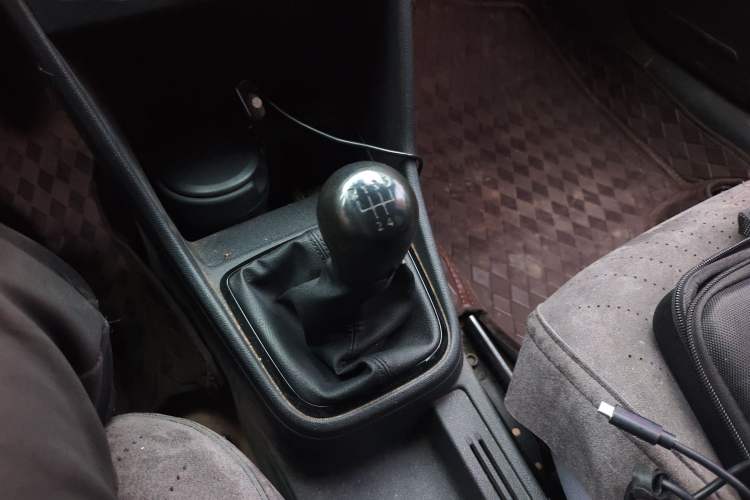 Used Volkswagen Jetta 2015 Value Edition 1.6L Manual Fashionable Style
