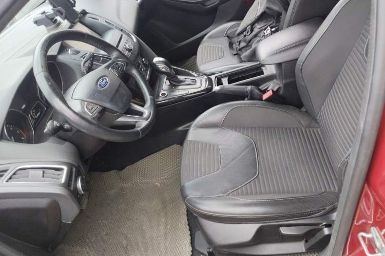 Used Ford Focus 2015 Hatchback EcoBoost 180 Automatic Elite Model Left Front Seat