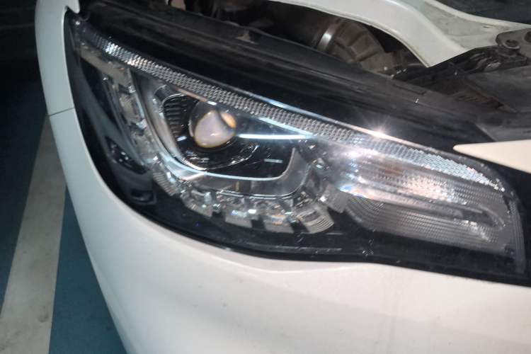 Used MG HS 2018 20T Automatic Two-Wheel Drive Hormone Dynamic Edition China V Standard Right Front Headlight