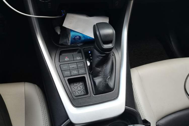 Used Toyota Wildlander 2020 2.0L CVT 4x4 Luxury Edition
