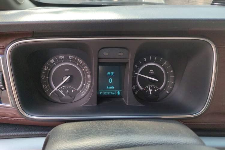 Used Buick GL8 2018 28T Luxury Model China VI Standard