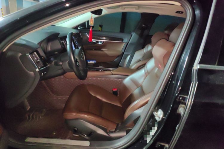 Used Volvo S90 2017 T4 Zhiyuan Edition
