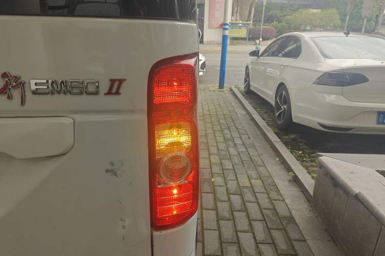 Used CHANGAN KAICHENG Ruixing EM60 2024 Comfort Model 6 Seats 41.86 kWh Liftback Doors Exterior 3