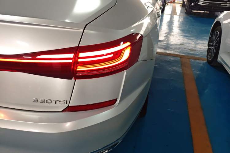 Used Volkswagen Passat 2023 330TSI Starry Elite Edition
