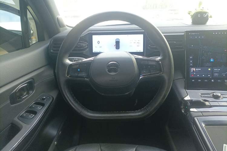 Used Nio ES8 2022 100kWh Signature Edition Six-Seater Steering Wheel