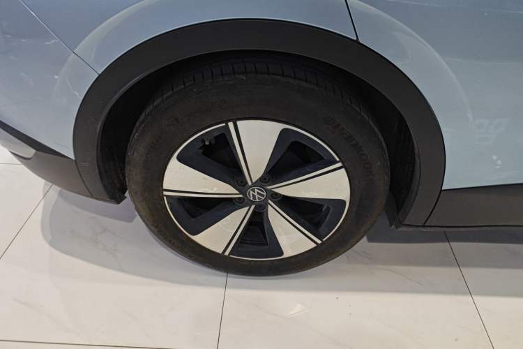 Used Volkswagen ID.4 X 2025 Smart Version Pure & Intelligent Enjoyment Edition Exterior 5