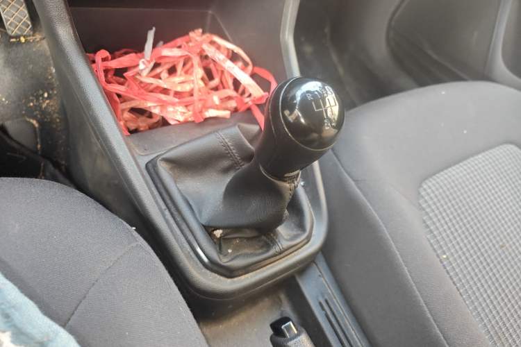 Used Volkswagen Santana 2016 1.4L Manual Fashion Edition
