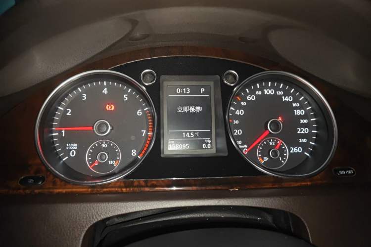 Used Volkswagen Magotan 2012 Travel Edition 2.0 TSI Luxury Version
