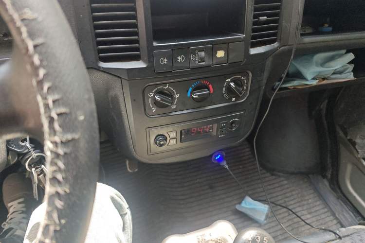 Used Wuling Zhiguang 2013 1.0L Base Version