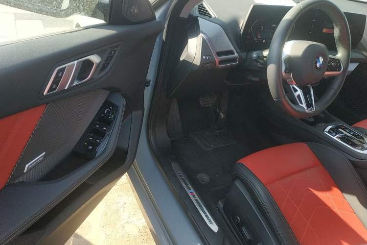 Used BMW 2 Series 2025 225L M Sport Night Edition Package Driver Seat