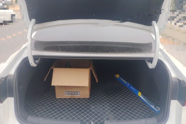 Used Geely Auto Preface 2023 2.0TD Prestige Version Trunk