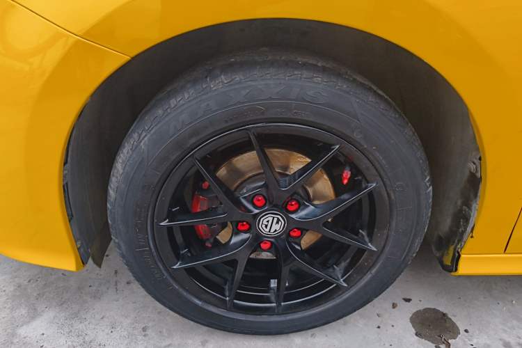 Used MG 5 2021 180 DVVT Manual Youth Luxury Edition