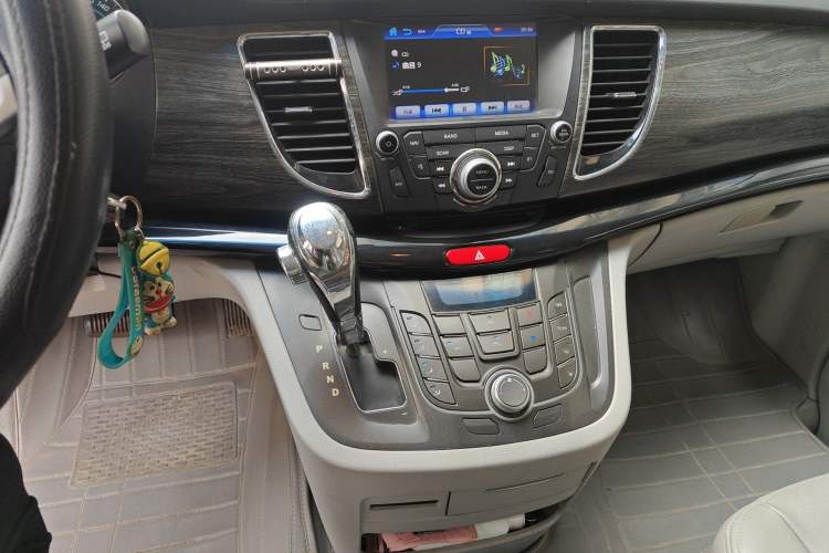 Used JAC Group Refine M5 2013 2.0T Gasoline Automatic Business Edition
