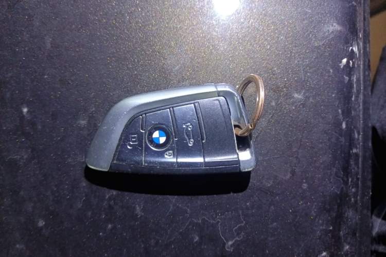 Used BMW X6 2017 xDrive28i
