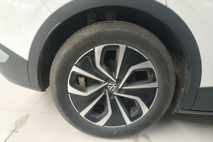 Used Volkswagen ID.4 X 2024 Pure & Smart Edition Exterior 5