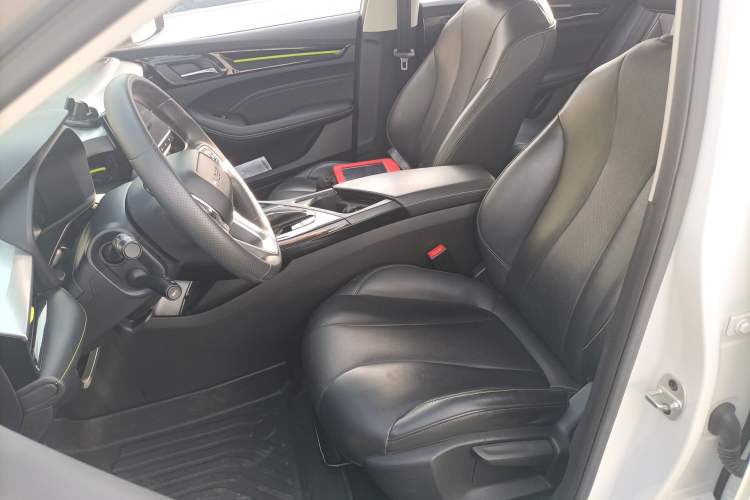 Used Roewe i5 2021 1.5L CVT Diamond Edition
