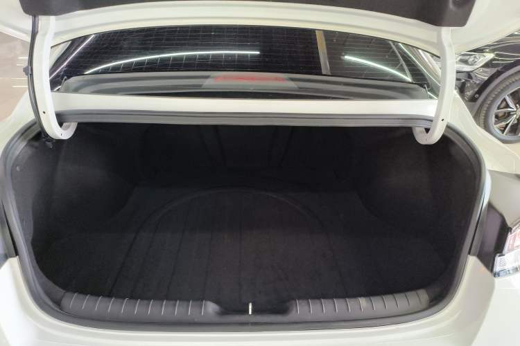 Used Hyundai Elantra 2023 1.5L CVT GLX Elite Edition Trunk