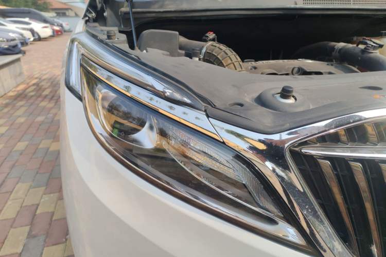 Used Buick GL8 2017 ES 28T Comfort Model China V Standard
