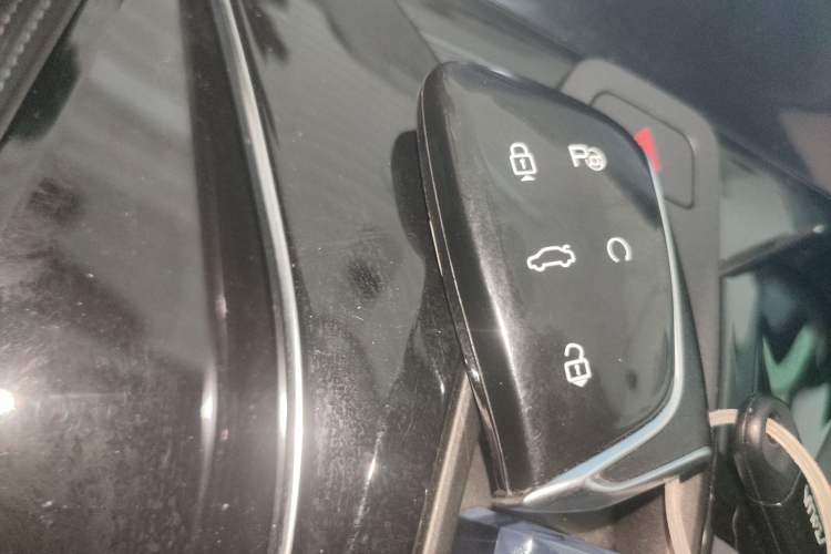 Used Dongfeng Aeolus Mage 2023 DH-i 1.5T Luxury Edition Interior 1