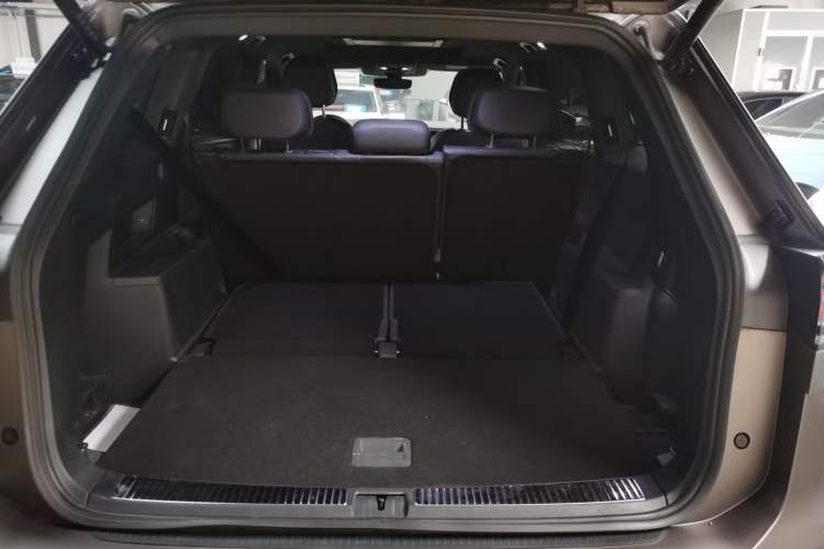 Used Volkswagen Teramont 2025 Tiguan Pro 450TSI Four-Wheel Drive Summit Edition
