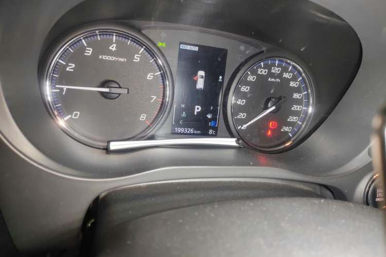 Used Mitsubishi Outlander 2019 2.4L 4x4 Zhi Xiang Edition 5 Seats China VI Standard
