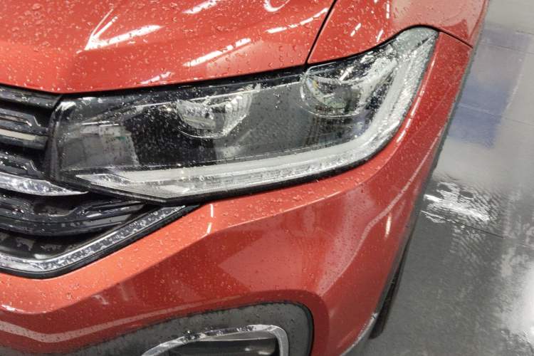 Used Volkswagen Tacqua 2020 1.5L Automatic Yue Left Front Headlight