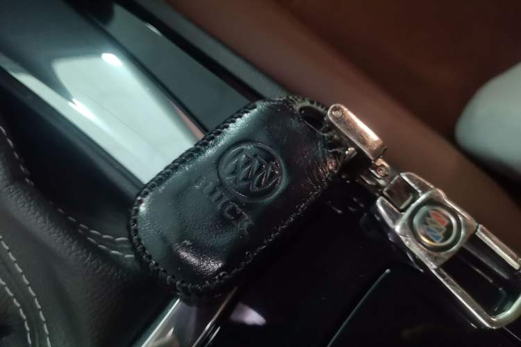 Used Buick Regal 2017 20T Luxury Model Vehicle Key