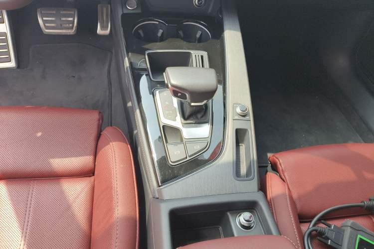 Used Audi A4L 2023 40 TFSI Luxury Dynamic Model
