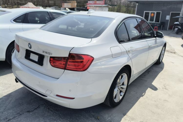 Used BMW 3 Series 2015 320i Sport Design Package
