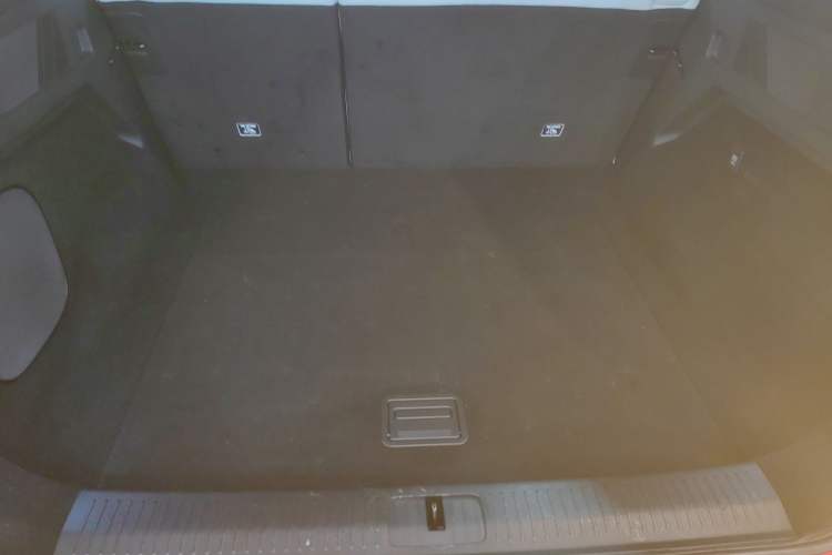 Used XPeng G6 2023 580 Long-Range Max Trunk