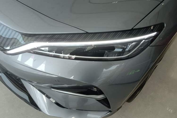 Used BYD Song L EV 2025 Intelligent Driving Version 662 km LiDAR Excellence Edition