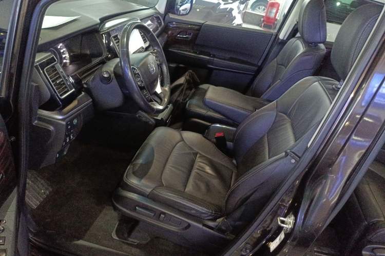 Used Honda Elysion 2016 2.4L Luxury Edition
