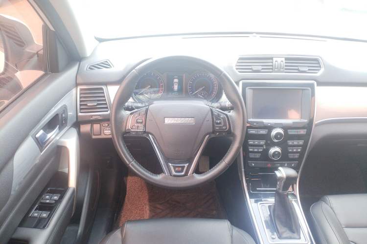 Used Haval H2 2017 Red-Label 1.5T Automatic Two-Wheel Drive Luxury Model Steering Wheel