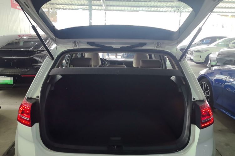 Used Volkswagen Golf 2015 1.4TSI Automatic Comfort Model
