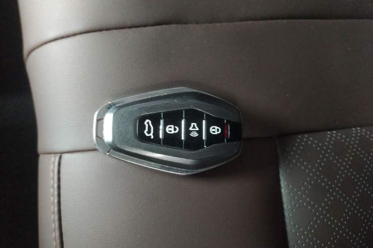 Used JETOUR X90 2020 1.6T DCT Shadow Edition 5 Seats Vehicle Key