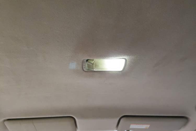 Used Nissan Livina 2007 1.6L Automatic All-Around Model Headliner