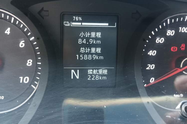 Used Wuling Yangguang 2024 300KM Comfort Version Passenger Van 75kW