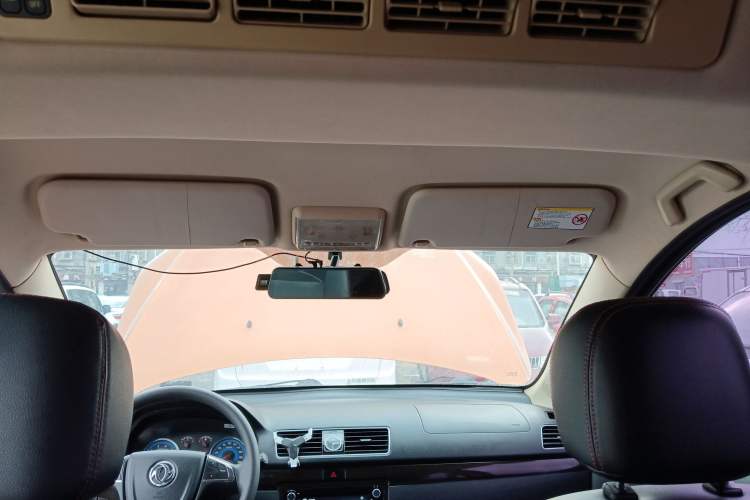 Used Dongfeng Fengon 360 2015 1.5L Manual Luxury 7-Seater China IV Standard