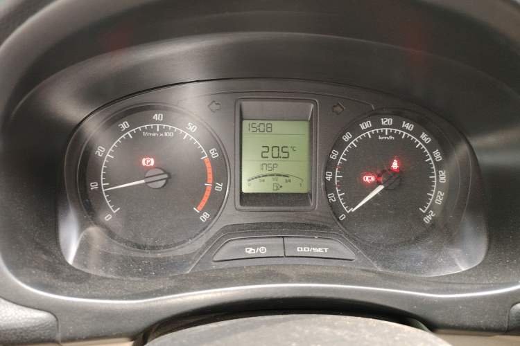 Used Skoda Fabia 2014 1.4L Manual Crystal Edition
