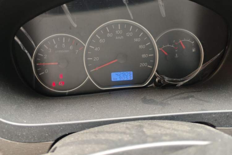 Used Wuling Hongguang 2016 1.5L S1 Deluxe Model China V-standard Odometer Close Up