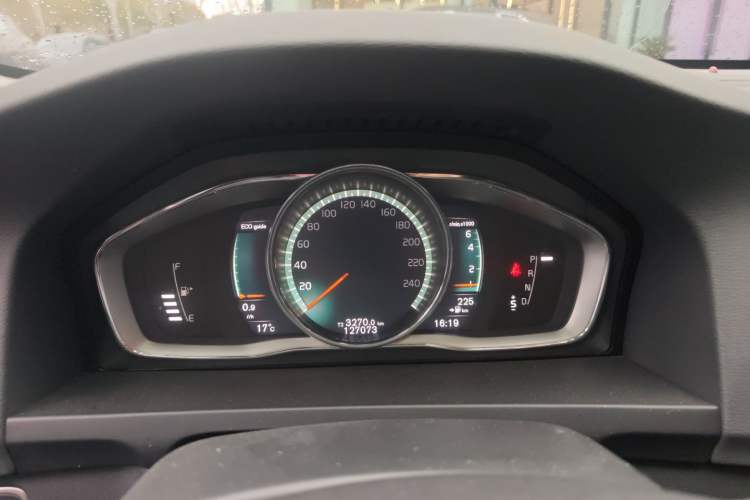 Used Volvo S60 2018 S60L T4 Smart & Ambitious Edition Instrument Cluster