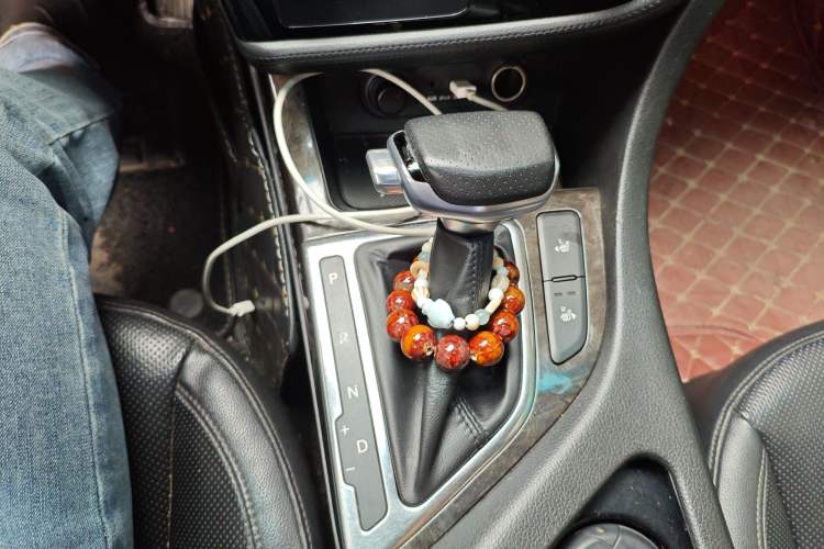 Used Kia K5 2015 2.0L Automatic LUX Gear Lever