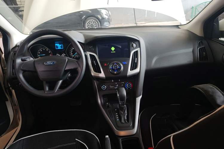 Used Ford Focus 2015 Hatchback 1.6L Automatic Comfort Model